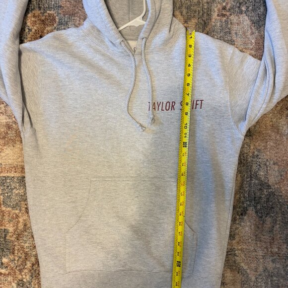 Taylor Swift Official Merch Red Taylors Version Graphic Hoodie Sweatshirt M Gray - Picture 10 of 11